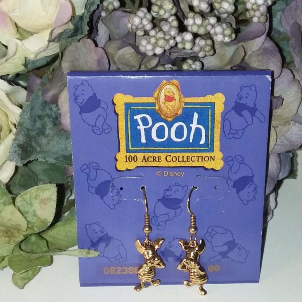 Disney Winnie the Pooh Piglet Dangle Earrings NWT